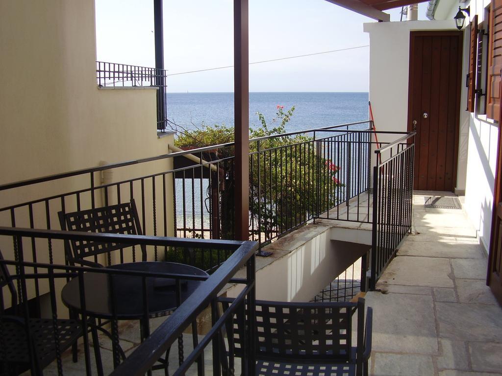 Sunset Suites Lefókastron Exterior foto